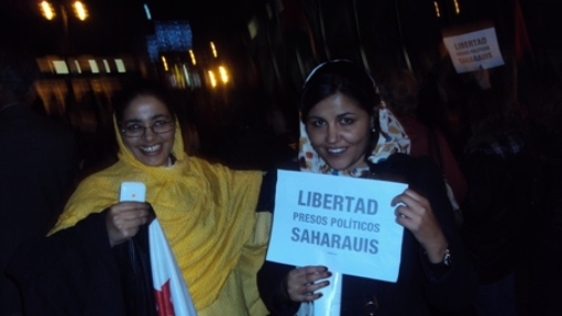 Mujeres saharauis en apoyo de los presos 