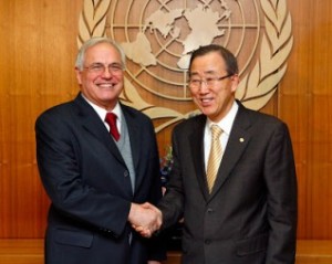 Ban Ki-moon y Christopher Ross. 