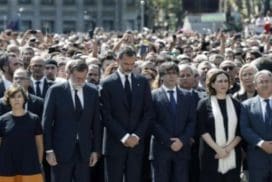 Cinco notas apresuradas de lo que ha pasado estos últimos días en Barcelona, sin entrar en valoraciones políticas o policiales Rey FElipe