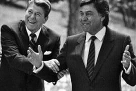 España: Felipe González, la impudicia de un político indecente Reagan-Fdlipe Gonzañez
