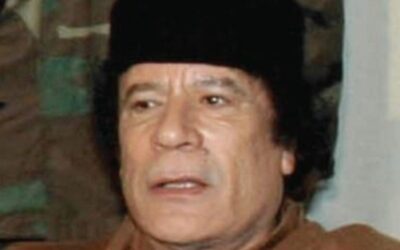 Cuando la OTAN intentó matar a Gadafi y en lugar de eso derribó un avión civil italiano (vídeo)